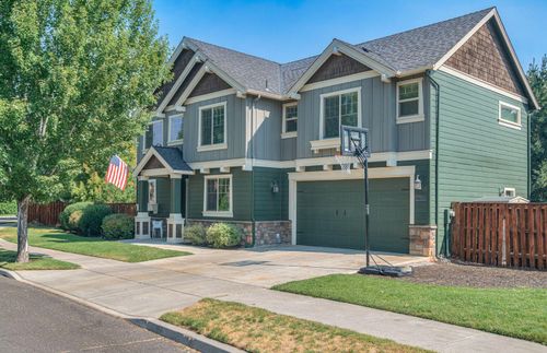630 Nw 28th St, Redmond, OR, 97756-5506 | Card Image