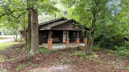 10020 Gibson Rd, Laurel Hill, NC, 28351-8966 | Card Image