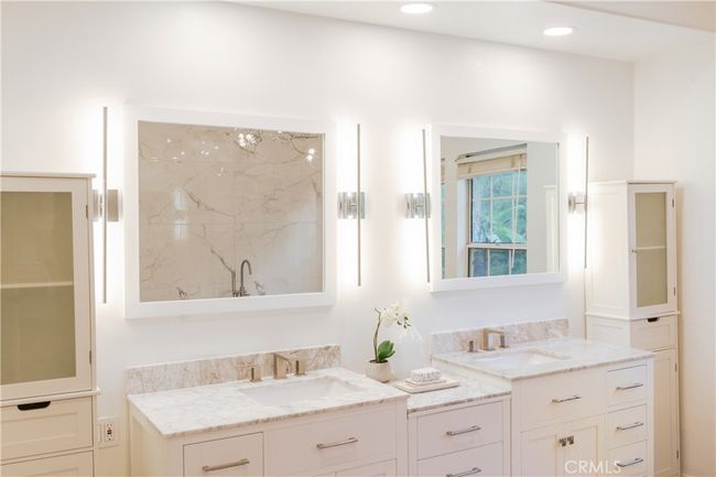 27153 Woodbluff Rd, House other with 5 bedrooms, 5 bathrooms and 3 parking in Laguna Hills CA | Image 24