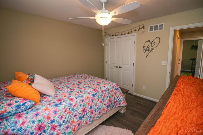1331 Peregrine Way, House other with 4 bedrooms, 3 bathrooms and null parking in Hamilton OH | Image 17