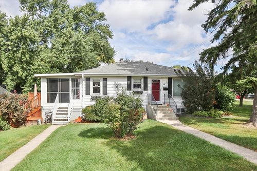 6 W Harding Rd, Lombard, IL, 60148-3303 | Card Image
