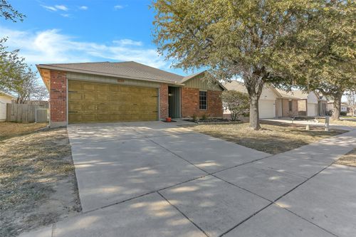 1133 Day Dream Dr, Haslet, TX, 76052-4833 | Card Image