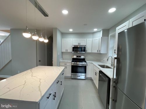 6909 40th Ave, UNIVERSITY PARK, MD, 20782-1420 | Card Image