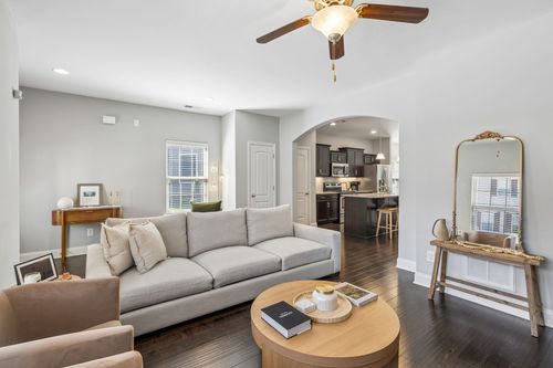 530 Vintage Green Ln, Franklin, TN, 37064-1478 | Card Image