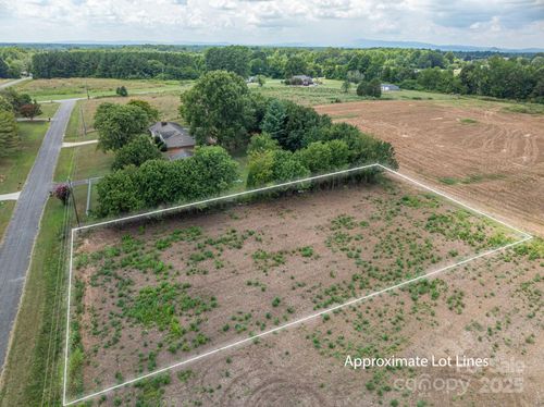 38-00 Hill Gates Trl, Cherryville, NC, 28021 | Card Image