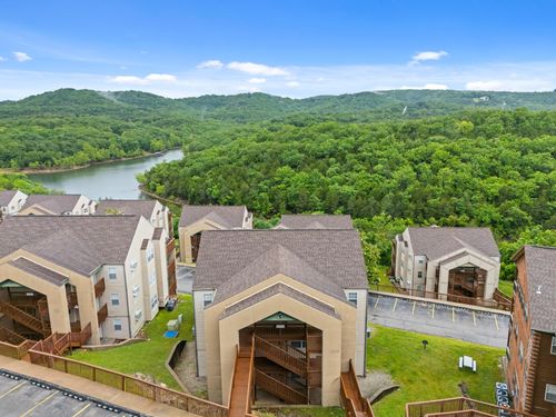 4-30 Blue Bird Way, Branson, MO, 65616-7149 | Card Image