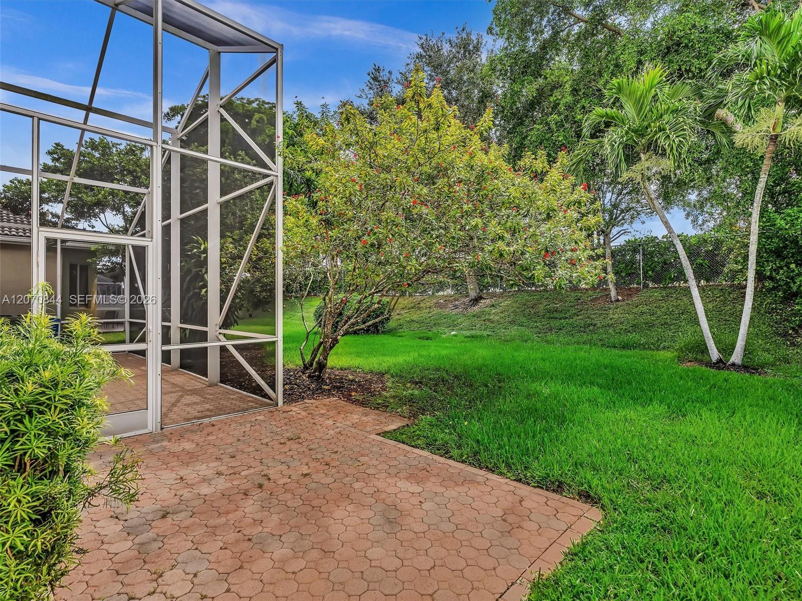 Residential Lease in Pembroke Pines