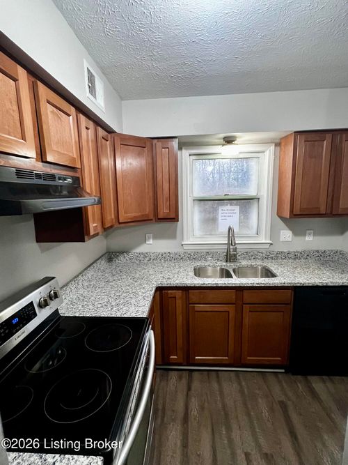 11409 Deham Dr, Louisville, KY, 40241-1433 | Card Image