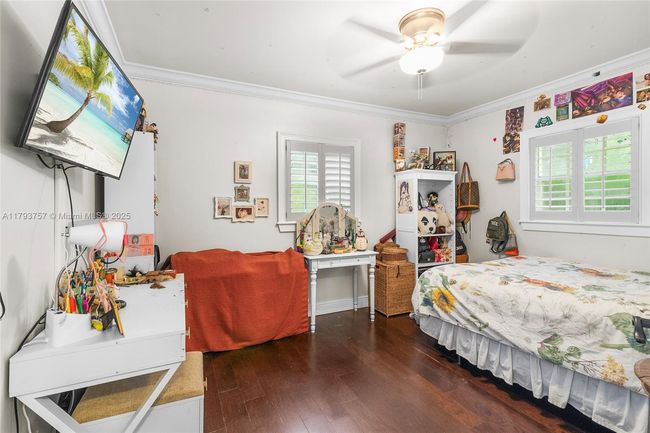 13101 Sw 82 Nd Ave, House other with 4 bedrooms, 2 bathrooms and null parking in Pinecrest FL | Image 21