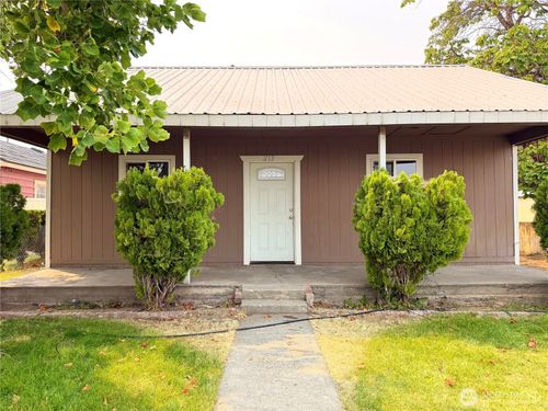 213 Bridge St S, Brewster, WA, 98812 | Card Image