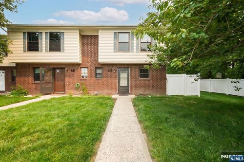 25 Driscoll Ct, North Brunswick, NJ, 08902-4161 | Card Image