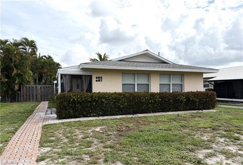 685 95th Ave N, Naples, FL, 34108 | Card Image