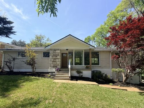 136 Roberta Dr, Hendersonville, TN, 37075-5320 | Card Image