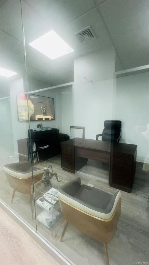 101-917 Northern Blvd, Great Neck, NY, 11021-5304 | Card Image