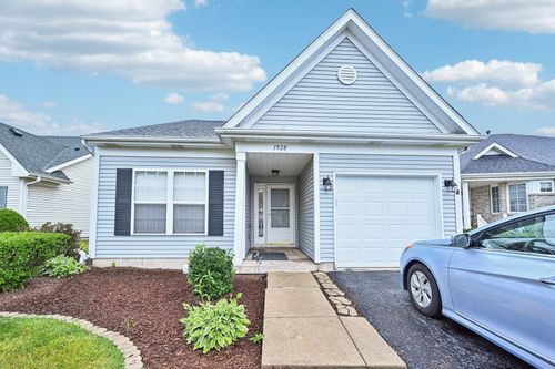 1928 Lakeside Dr, Montgomery, IL, 60538-3041 | Card Image