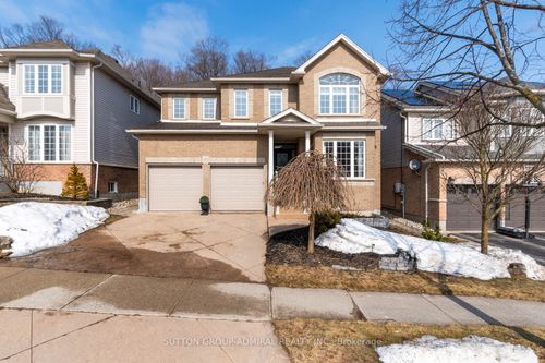 303 Winterburg Crt, Waterloo, ON, N2V2S8 | Card Image