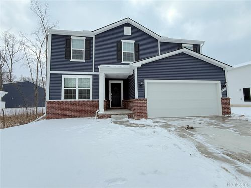 9171 Dogwood Ln, Dexter, MI, 48130-8001 | Card Image