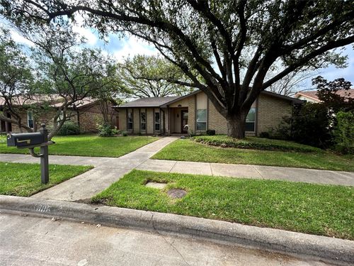 1806 Clear Creek Ln, Carrollton, TX, 75007-3002 | Card Image