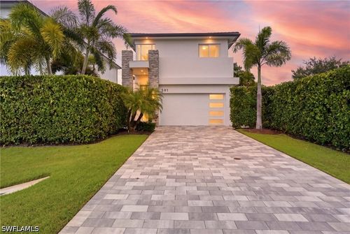 591 93rd Ave N, Naples, FL, 34108-2436 | Card Image