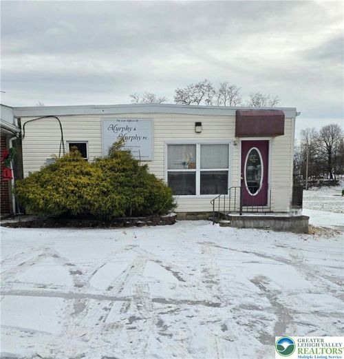 106 N Franklin St, Pen Argyl, PA, 18072-1320 | Card Image