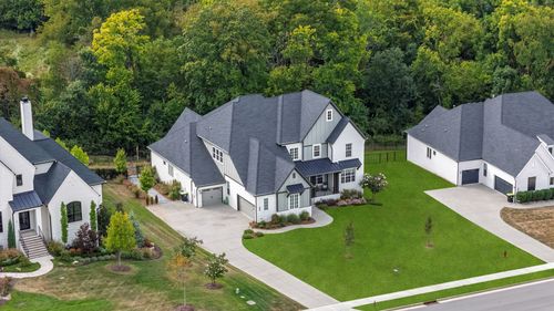 1852 Traditions Cir, Brentwood, TN, 37027-1521 | Card Image