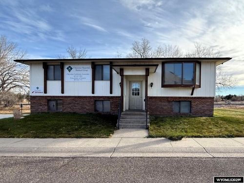 814 8th St, WHEATLAND, WY, 82201-2980 | Card Image