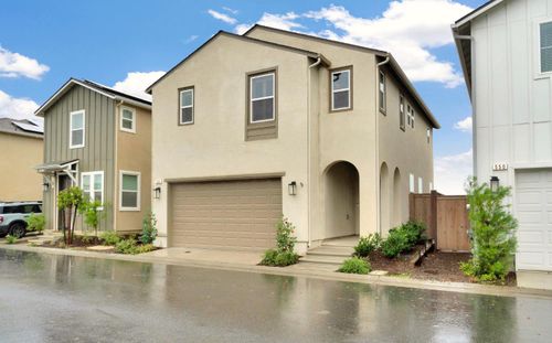 554 Mccaffrey Way, Madera, CA, 93636-6529 | Card Image