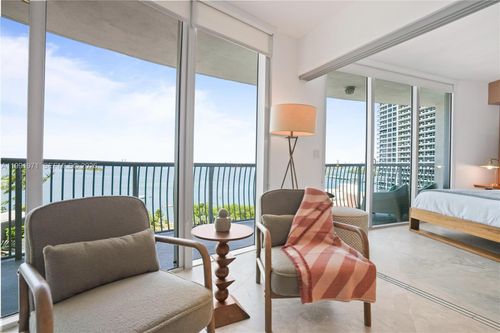 apt-1401-1750 N Bayshore Dr, Miami, FL, 33132-3204 | Card Image