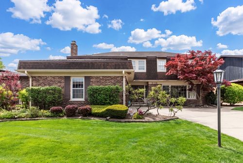 7751 Arcadia St, Morton Grove, IL, 60053-1610 | Card Image