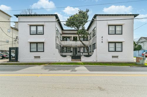 apt-3-415 Fairview Ave, Houston, TX, 77006-3041 | Card Image