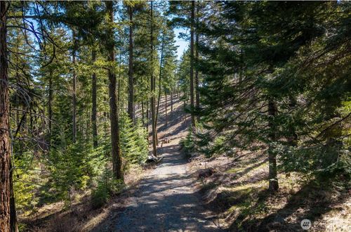 6761 Forest Ridge Dr, Wenatchee, WA, 98801-8804 | Card Image