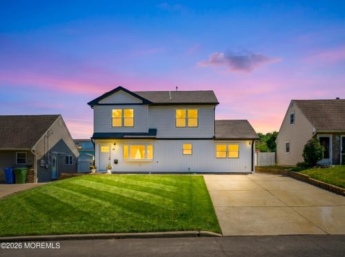 48 Kendall Dr, Parlin, NJ, 08859-1182 | Card Image