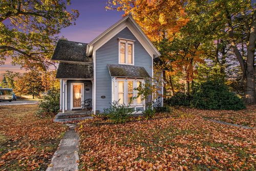 4851 Dowling St, Montague, MI, 49437-1174 | Card Image