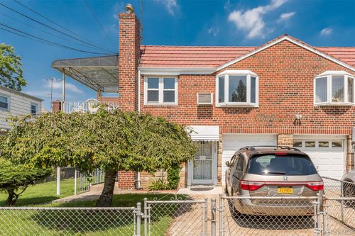 7107 Ditmars Blvd, East Elmhurst, NY, 11370-1035 | Card Image