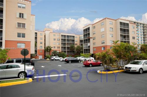 2e-2821 N Miami Beach Blvd, North Miami Beach, FL, 33162 | Card Image