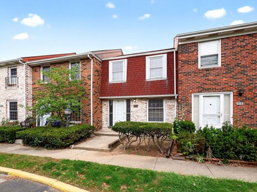 a5-2375 Hardesty Dr N, Columbus, OH, 43204-5810 | Card Image