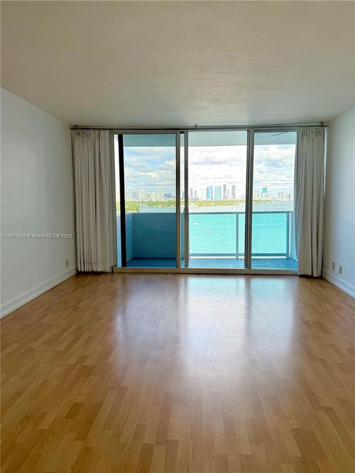 apt-904-1200 West Ave, Miami Beach, FL, 33139-4318 | Card Image