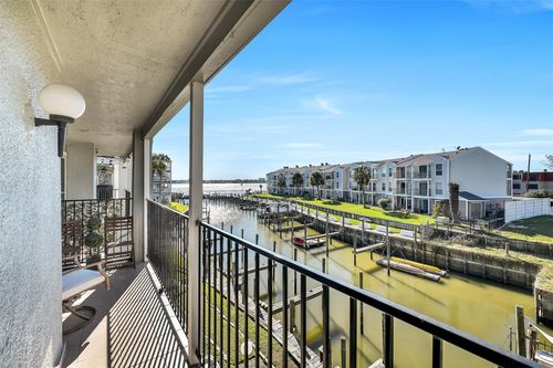 apt-512-4011 Nasa Pkwy, El Lago, TX, 77586-6242 | Card Image