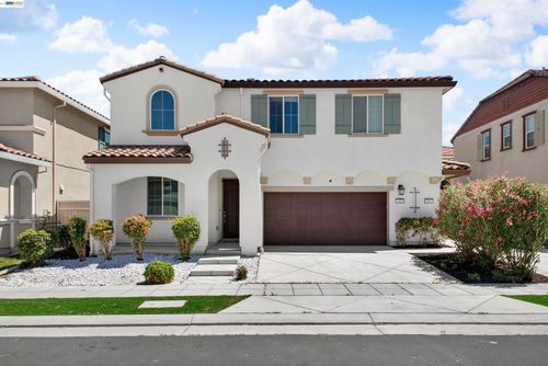 532 E Isidoro Ave, Mountain House, CA, 95391-8854 | Card Image