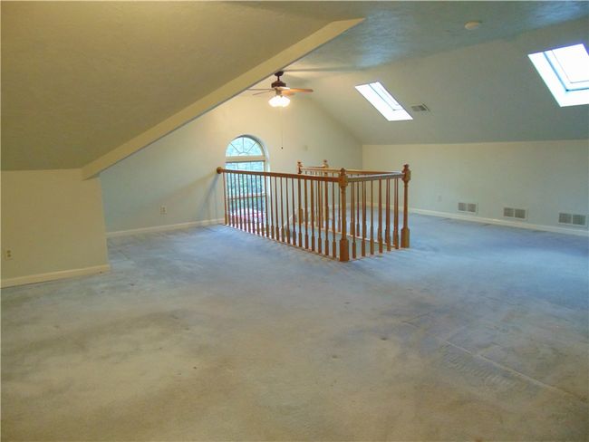 Bedroom #3/Loft area | Image 23
