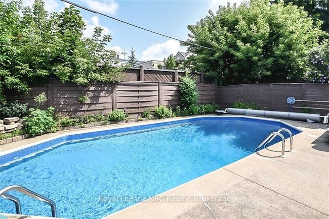 6405 Ker St, House other with 4 bedrooms, 2 bathrooms and 3 parking in Niagara Falls ON | Image 22