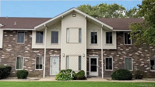 5-5 El Camino Ct, Coram, NY, 11727-1505 | Card Image