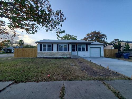 4925 Wexford Dr, Corpus Christi, TX, 78411-3921 | Card Image