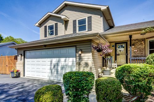 1915 Winger Dr, Plainfield, IL, 60586-5311 | Card Image