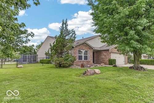 6430 Front Point Dr, Indianapolis, IN, 46237-8476 | Card Image