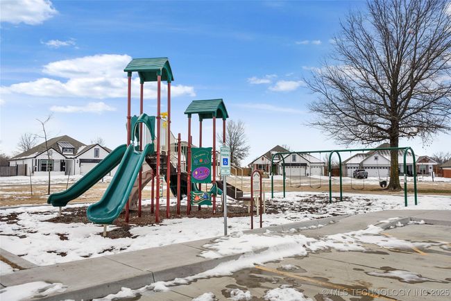 6250 S 317 Th East Ave, House other with 4 bedrooms, 3 bathrooms and null parking in Broken Arrow OK | Image 35