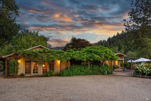 22200 Puccioni Road, Healdsburg, CA, 95448 | Card Image