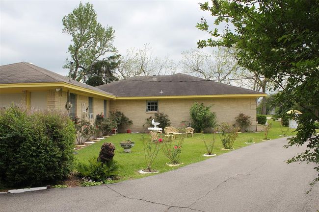 206 Riverside St, House other with 3 bedrooms, 3 bathrooms and null parking in Highlands TX | Image 41