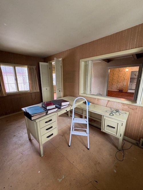 306 W Main St, Thorp, WI, 54771-9429 | Card Image