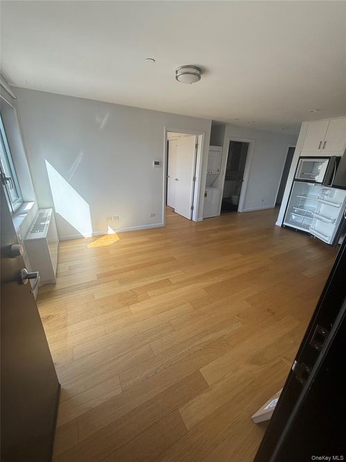 8b-ph-402 E 118th St, New York, NY, 10035-4469 | Card Image